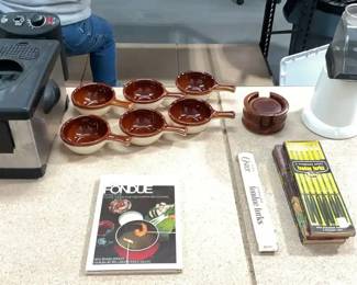 Vintage Appliances, Gadgets Cookware