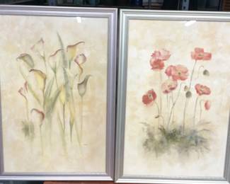 2 Framed Floral Prints
