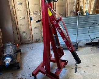 Torin Big Red 2 Ton Hydraulic Engine Hoist