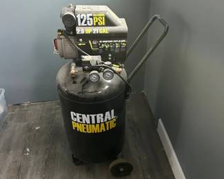 Central Pneumatic 21 Gallon Air Compressor