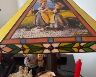 Hummel Tiffany Style Table Lamp