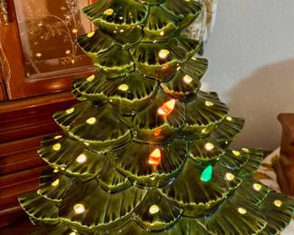 1982 Ceramic Light Up Christmas Tree Decoration