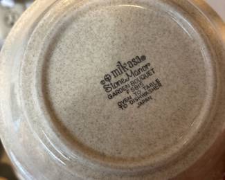 Mikasa Stone Manor Garden Bouquet Dinnerware Set