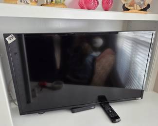 #35	Vizio 35" TV w/remote	 $50.00 
