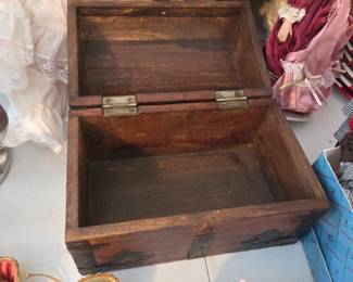 #126	Wooden Camel Top Box - 10x6x7	 $25.00 
