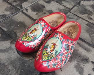 #59	Wood Holland Hand-Painted Decorative Shoes	 $25.00 
