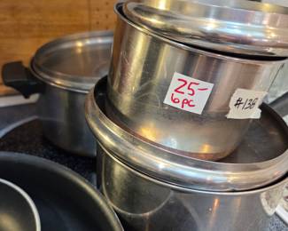 #138	Revereware Set of 6 pieces	 $25.00 
