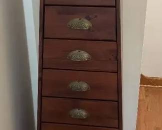 "Woodside Cypress Lane" in Aiken, SC Starts Closing Wed 12/17 at 8pm. Pickup is Fri 12/19 from 12-6pm.  Please click here to view more photos, descriptions, and current bids:  https://ctbids.com/estate-sale/40979