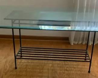 "Woodside Cypress Lane" in Aiken, SC Starts Closing Wed 12/17 at 8pm. Pickup is Fri 12/19 from 12-6pm.  Please click here to view more photos, descriptions, and current bids:  https://ctbids.com/estate-sale/40979