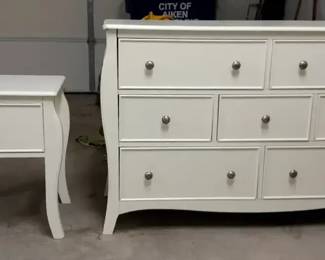 "Woodside Cypress Lane" in Aiken, SC Starts Closing Wed 12/17 at 8pm. Pickup is Fri 12/19 from 12-6pm.  Please click here to view more photos, descriptions, and current bids:  https://ctbids.com/estate-sale/40979