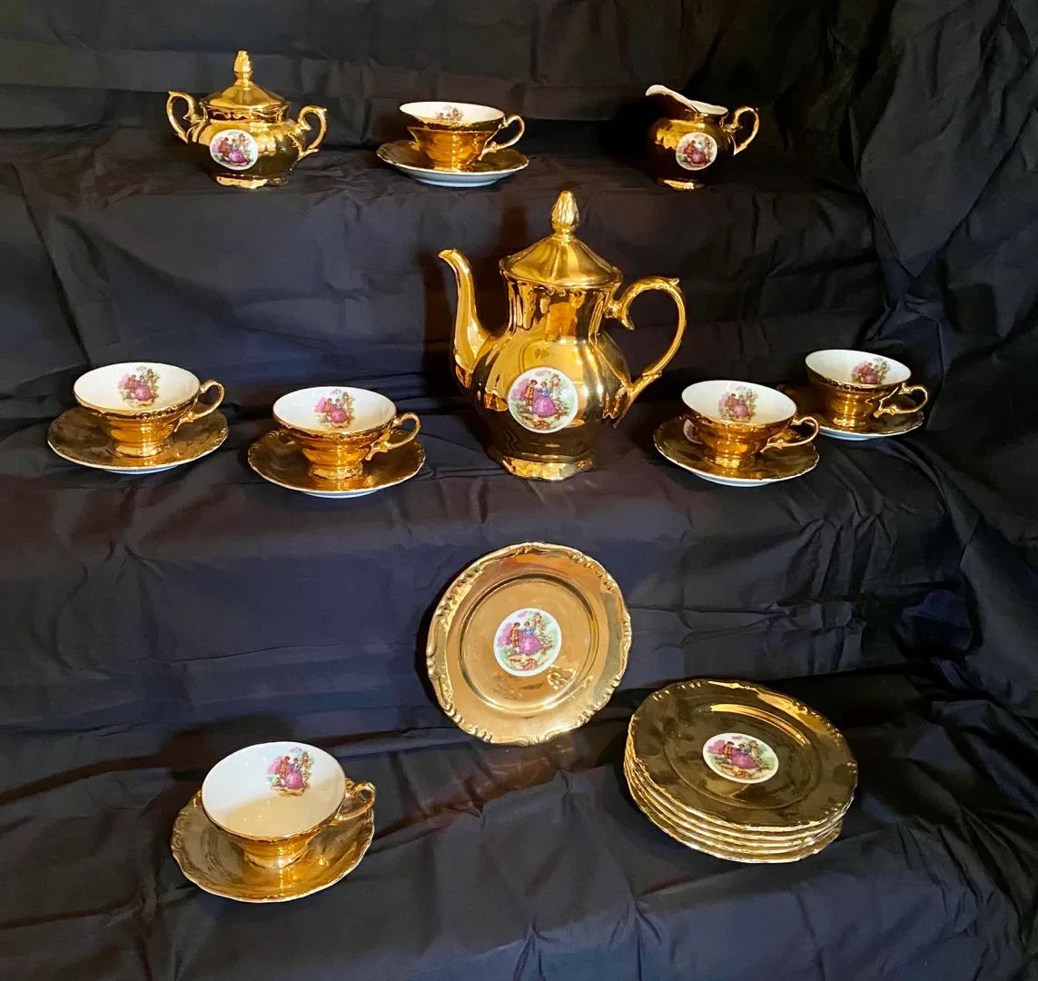 001 410 Rare Arnart Creation Tea Set