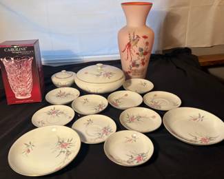 066 Japanese Fine China Set