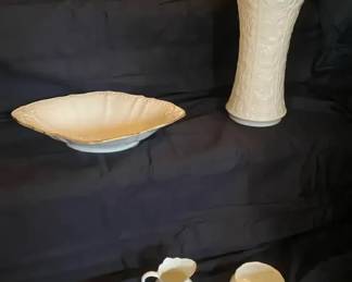 403 Pretty Porcelain Service 