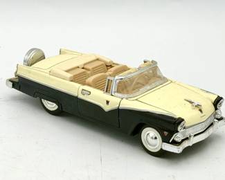 die-cast model of a 1955 Ford Crown Victoria Convertible