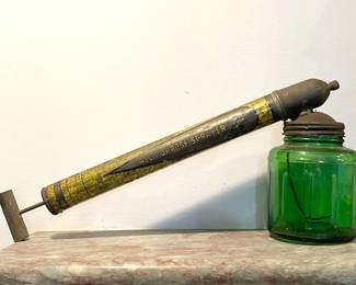 Brown’s All Purpose Sprayer with Green Glass Reservoir