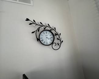 . .. accent clock