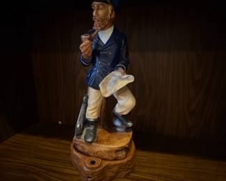 . . . closer look at eh captain statue