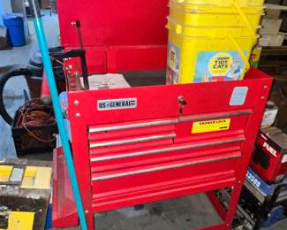 EXCELLENT TOOL CHEST