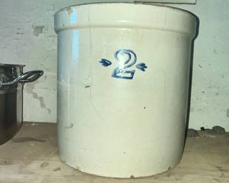 ANTIQUE 2 GALLON CROCK