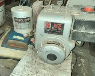 VINTAGE TECUMSEH XL ENGINE