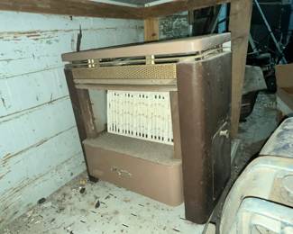 LARGE GAS HEATER