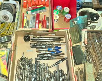 TONS OF DRILL BITS