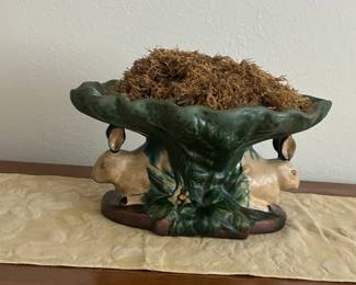 Middle BR2 Container with bunny base