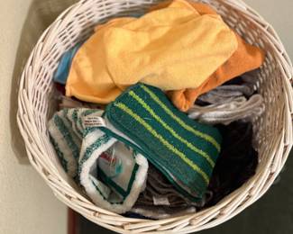 117 BasketFullofCleaningCloths