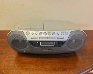 60 SonyCFDS05CDAMFMRadioCassetteRecorder
