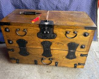 138 KoreanBandajiChest