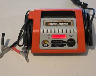 88 BlackDecker10AmpAutomatic12VBatteryCharger