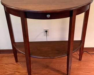 32 HalfEntryTableWithDrawerandShelf