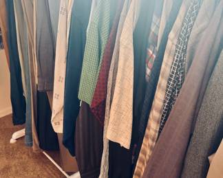 I am 6'2".  These pants come up to my chest.  