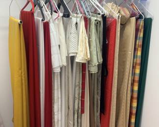 Beautiful Tablecloths & Napkins!