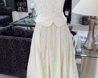 Vtg Scot McClintock Ivory Satin Formal!