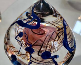 Signed Art Glass Paperweight. See Next Pic for Signature!
