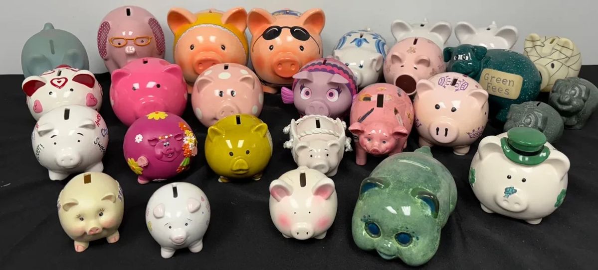 01 Assorted Pig Banks