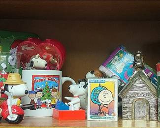 Peanuts And Snoopy Mystery Lot