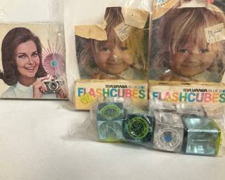 Sylvania Flash Blue Dot Cubes Unused