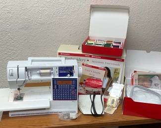 Husqvarna Viking Rose Sewing Embroidery Machine