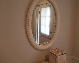 Wall mirror