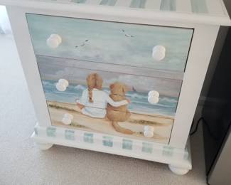 Hand-painted 3-drawer chest