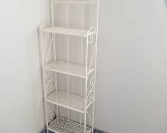 Metal etagere