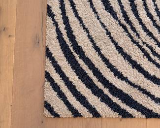 Ikea Eivor Circle Rug. Graphic Rug. Measures 6' 7" x 6' 6". Photo 2 of 3. 