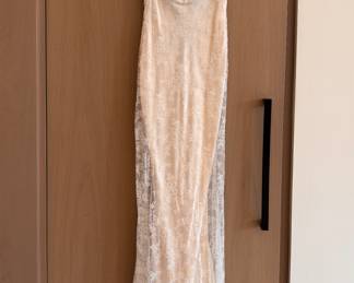 Size 10 Silk Wedding Dress. Photo 1 of 4. 
