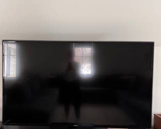 Samsung HDMI 66" TV. Photo 1 of 2. 