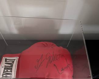 Autographed Boxing Glove: Lennox Lewis / Andrew Golata. Photo 2 of 2. 
