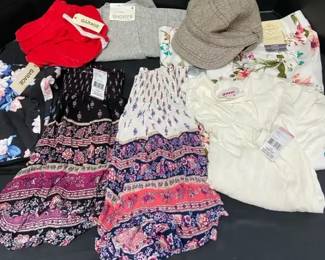 New With Tags Summer Clothing Shorts Capris Tank Top Sizes SL