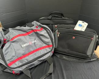 Swiss Gear Luggage Set Lightweight Duffel And Two Briefcases With USB