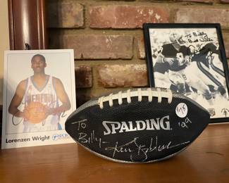 Signed Sports Memorabilia 